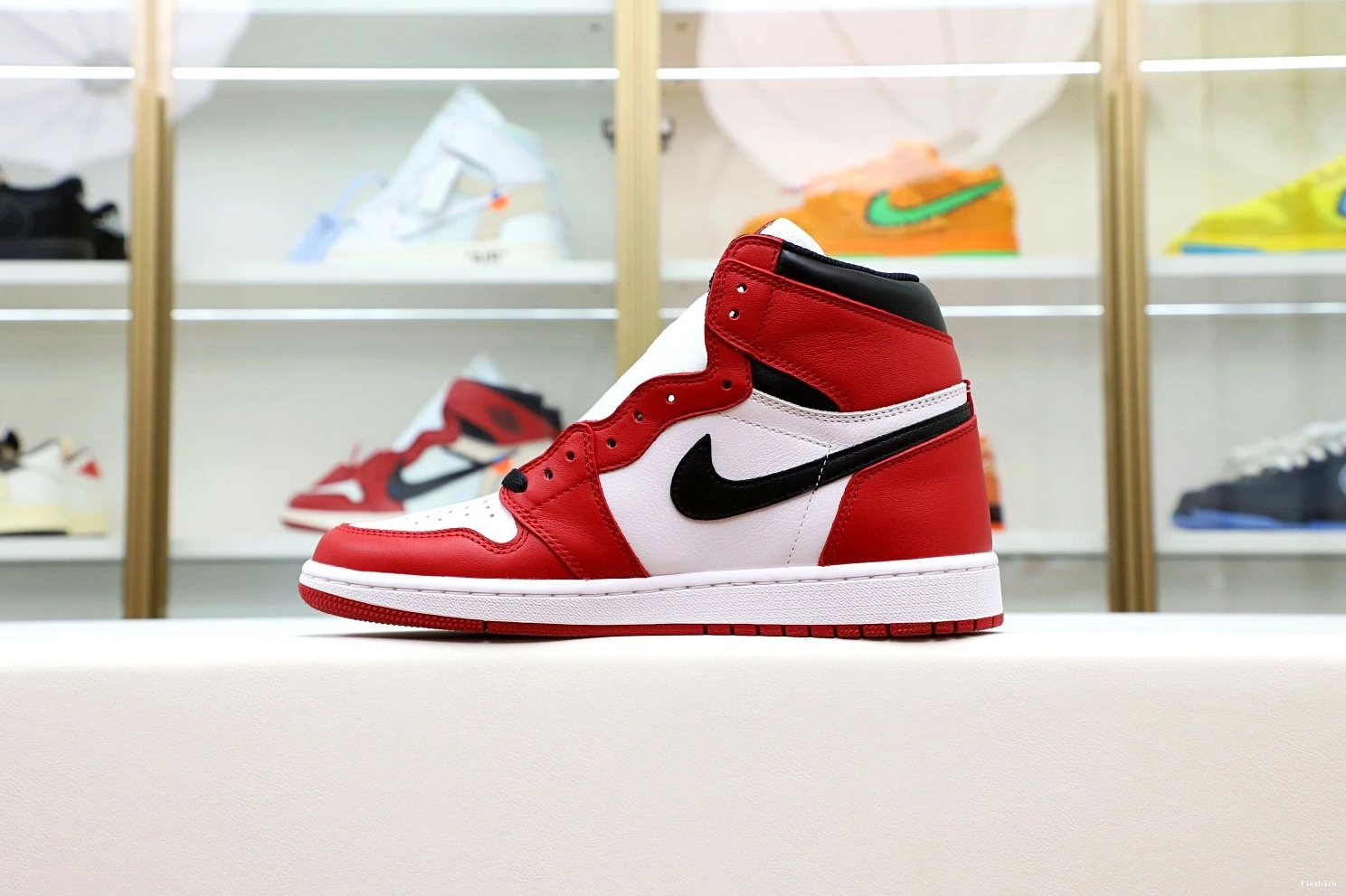 RETRO OG 1 JORDAN HIGH 2015 AIR 'CHICAGO' 1031